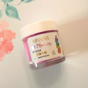 Aminnah Macaron Lip Scrub
